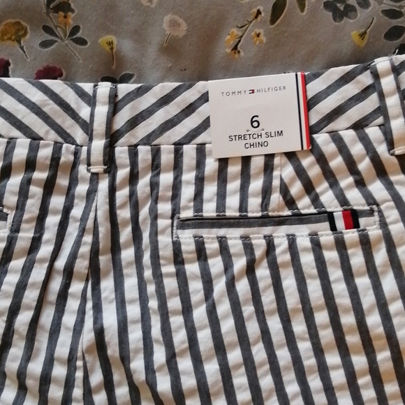 Tommy Hilfiger Pants - NWT Tommy Hilfiger strech slim Chino pants size 6